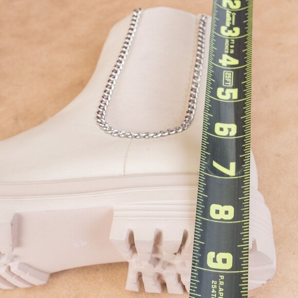 Vaneli Women Natta Ivory Leather Chain Link Narrow Ankle Chelsea Boots sz 9.5 - Picture 6 of 8